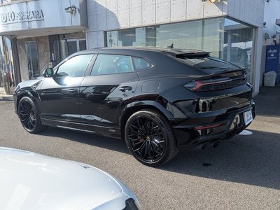 LAMBORGHINI URUS - 2