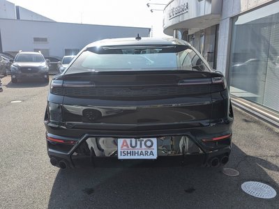 LAMBORGHINI URUS - 10