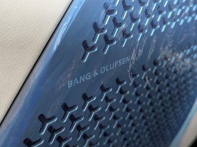 LAMBORGHINI URUS - 6