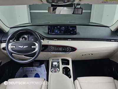 صورة 5 لـ 2021 Genesis GV70