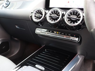 2022 Mercedes-BENZ GLA AMG — миниатюра 33