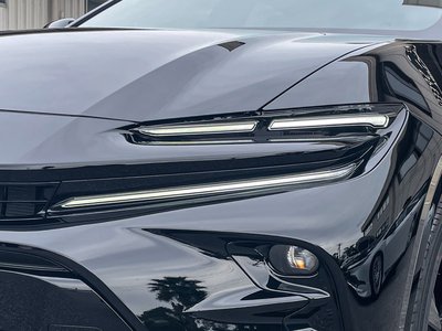 2026 Toyota CROWN SPORT thumbnail 14