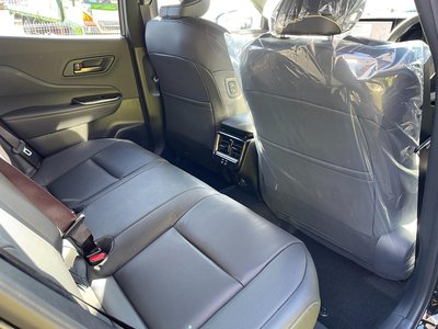 2026 Toyota CROWN SPORT thumbnail 33