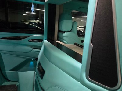 CADILLAC ESCALADE 5TH GENERATION - 7