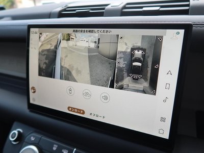 LAND ROVER DEFENDER - 9