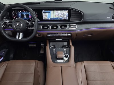 2026 Mercedes-BENZ GLS — фото 5