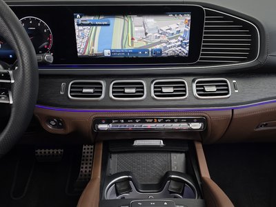 2026 Mercedes-BENZ GLS — миниатюра 29