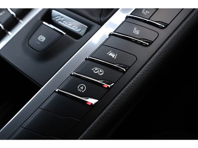 2020 Porsche MACAN 缩略图 13