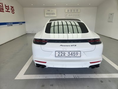 PORSCHE PANAMERA - 5
