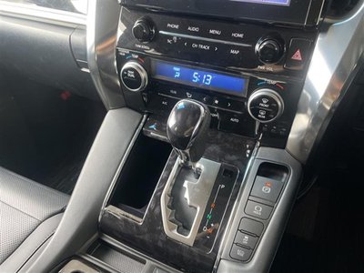 TOYOTA ALPHARD - 3
