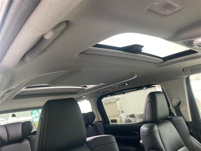 TOYOTA ALPHARD - 2
