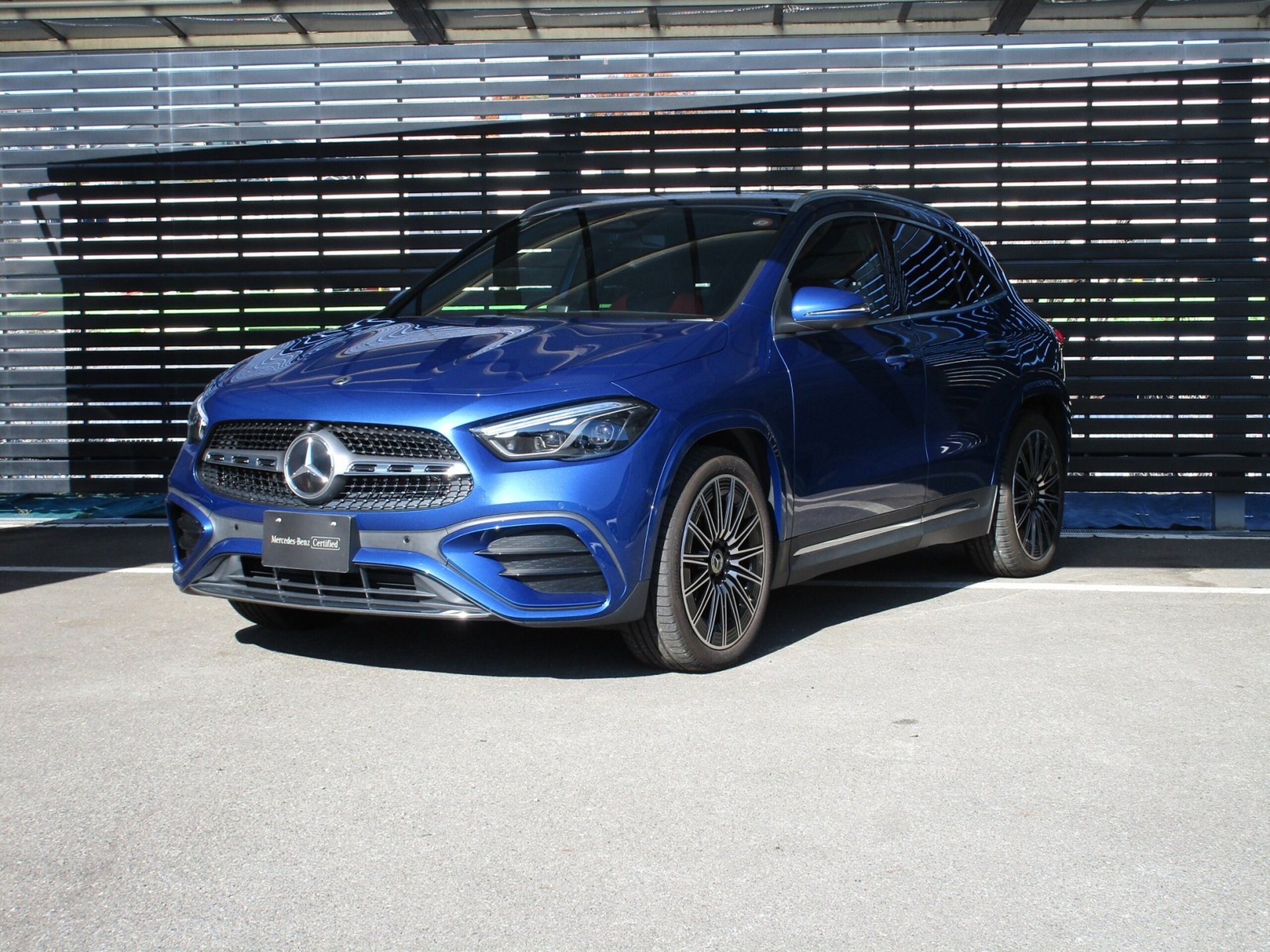 MERCEDES-BENZ GLA - View 1