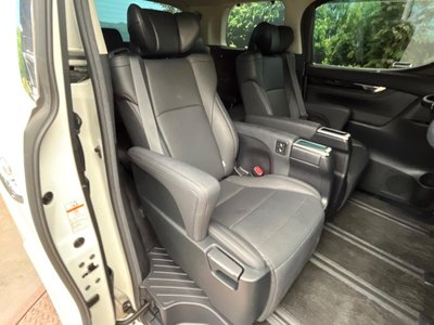 TOYOTA ALPHARD - 8