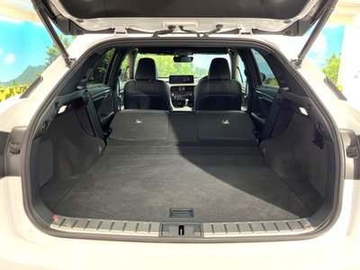 صورة 10 لـ 2021 Lexus RX