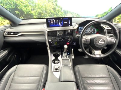 صورة 2 لـ 2021 Lexus RX