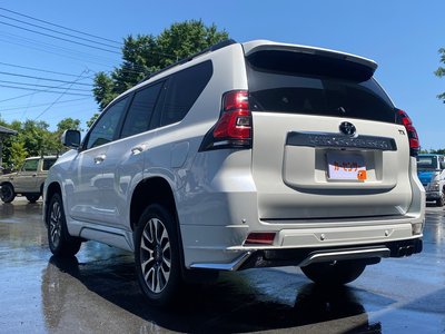 TOYOTA LAND CRUISER PRADO - 7