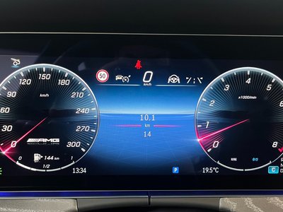 MERCEDES-BENZ GT AMG - 8