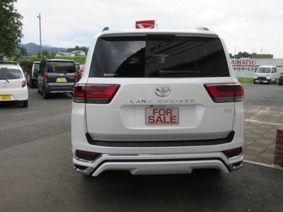 TOYOTA LAND CRUISER 300 - 10