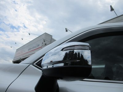 TOYOTA LAND CRUISER 300 - 7