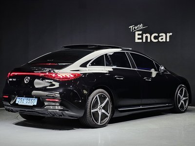 MERCEDES-BENZ EQE - 4