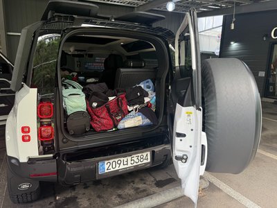 صورة 6 لـ 2023 LAND Rover DEFENDER