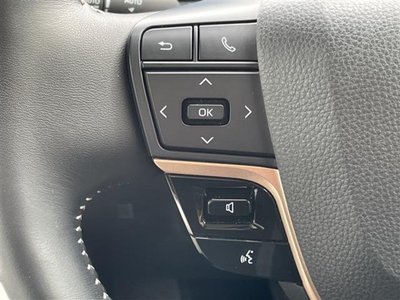 TOYOTA CROWN CROSSOVER - 8