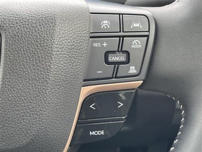 TOYOTA CROWN CROSSOVER - 9