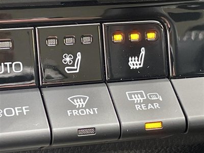 TOYOTA CROWN CROSSOVER - 7