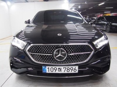 MERCEDES-BENZ E-CLASS - 1