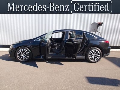 MERCEDES-BENZ EQE - 9