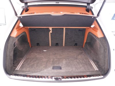 BENTLEY BENTAYGA - 9