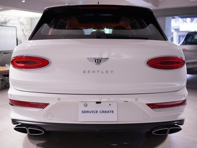 BENTLEY BENTAYGA - 8