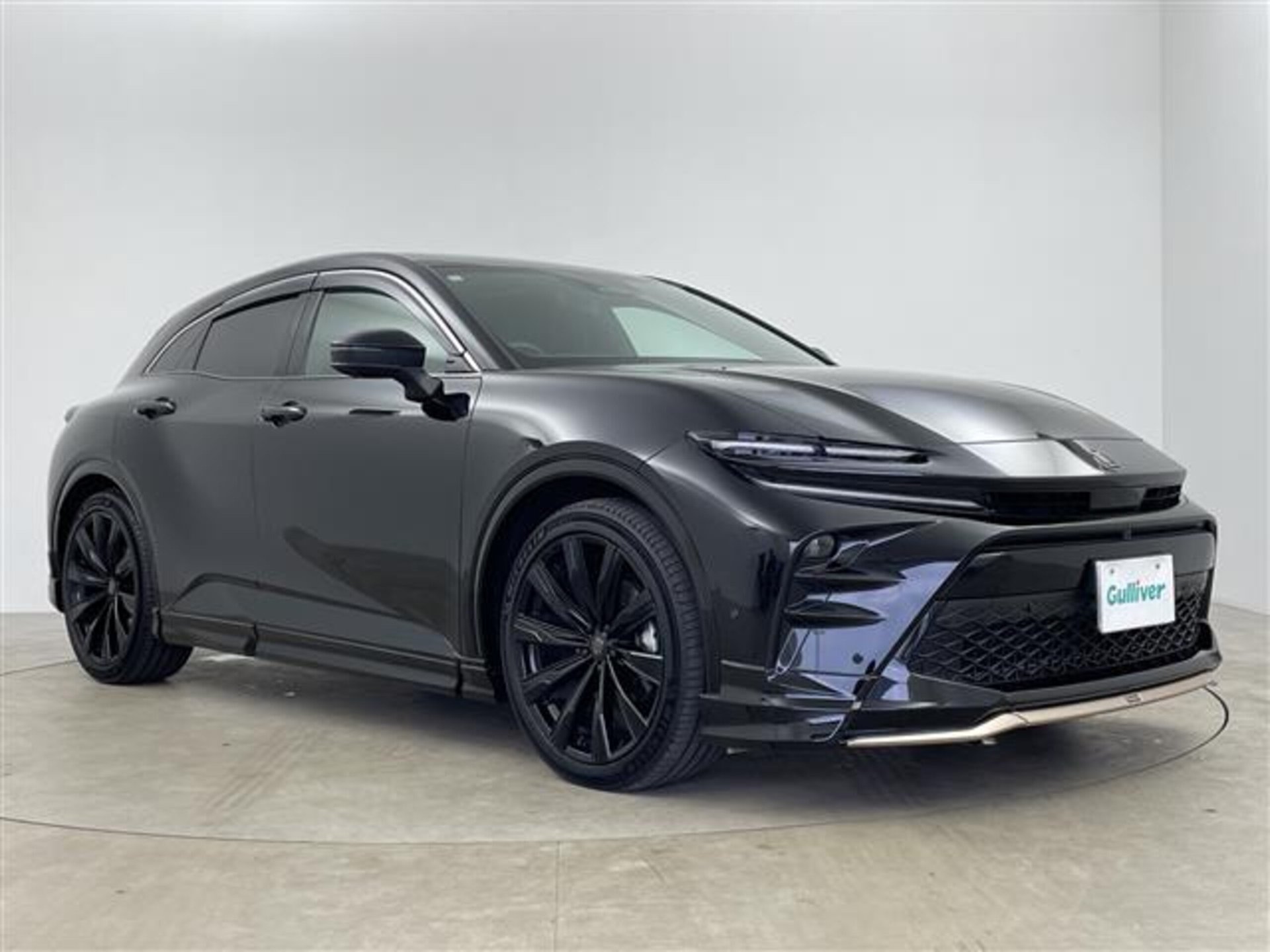 TOYOTA CROWN SPORT - View 1