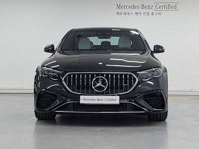 2025 Mercedes-BENZ E-CLASS photo 2