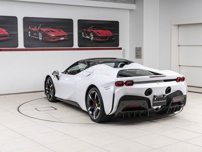 2023 Ferrari SF90 SPIDER thumbnail 12