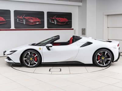2023 Ferrari SF90 SPIDER — фото 9