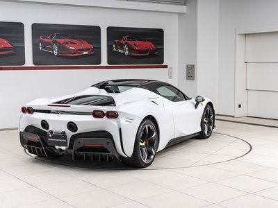 2023 Ferrari SF90 SPIDER thumbnail 11