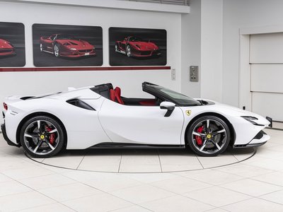2023 Ferrari SF90 SPIDER — фото 5