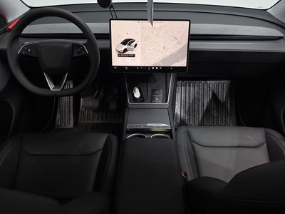 TESLA MODEL Y - 5