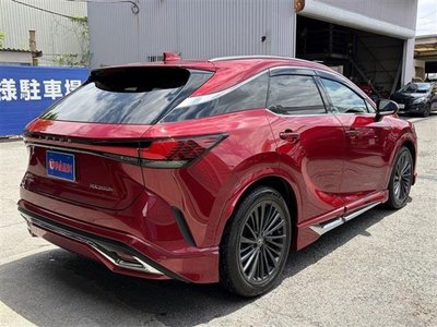LEXUS RX - 8