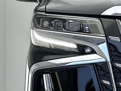 TOYOTA ALPHARD - 9