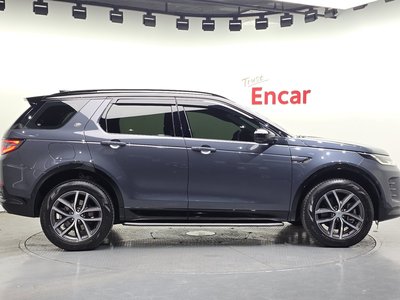 LAND ROVER DISCOVERY SPORT - 7