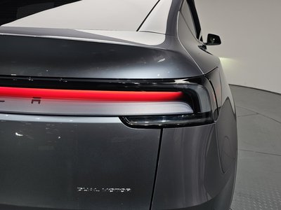 TESLA MODEL Y - 10
