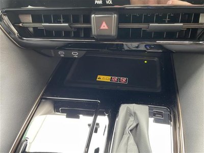 2024 Toyota ALPHARD thumbnail 33