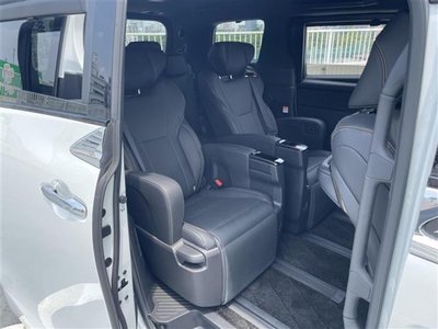 صورة 9 لـ 2024 Toyota ALPHARD