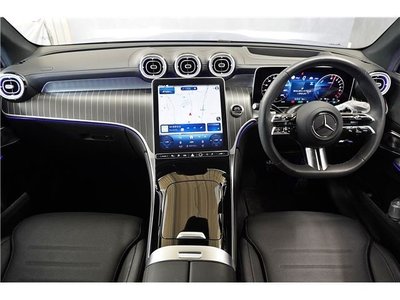2025 Mercedes-BENZ GLC photo 3