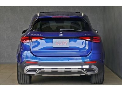 2025 Mercedes-BENZ GLC photo 10