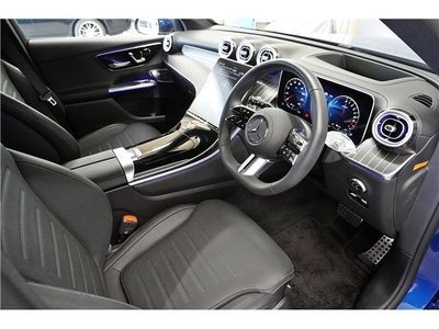 2025 Mercedes-BENZ GLC thumbnail 15