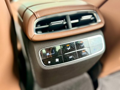 2023 Genesis ELECTRIFIED G80 (RG3) — миниатюра 19