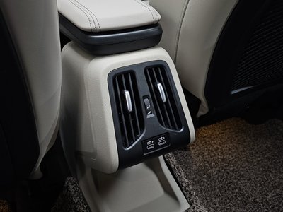 2024 BMW X1 — миниатюра 28